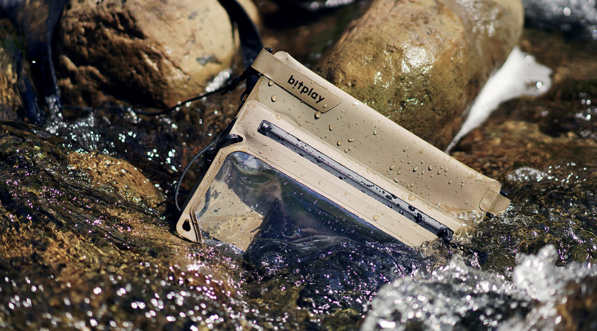 Rushfaster August Carry Round Up - Nomad Giveaway, Bellroy, Tom Bihn, Heimplanet, Bitplay & More