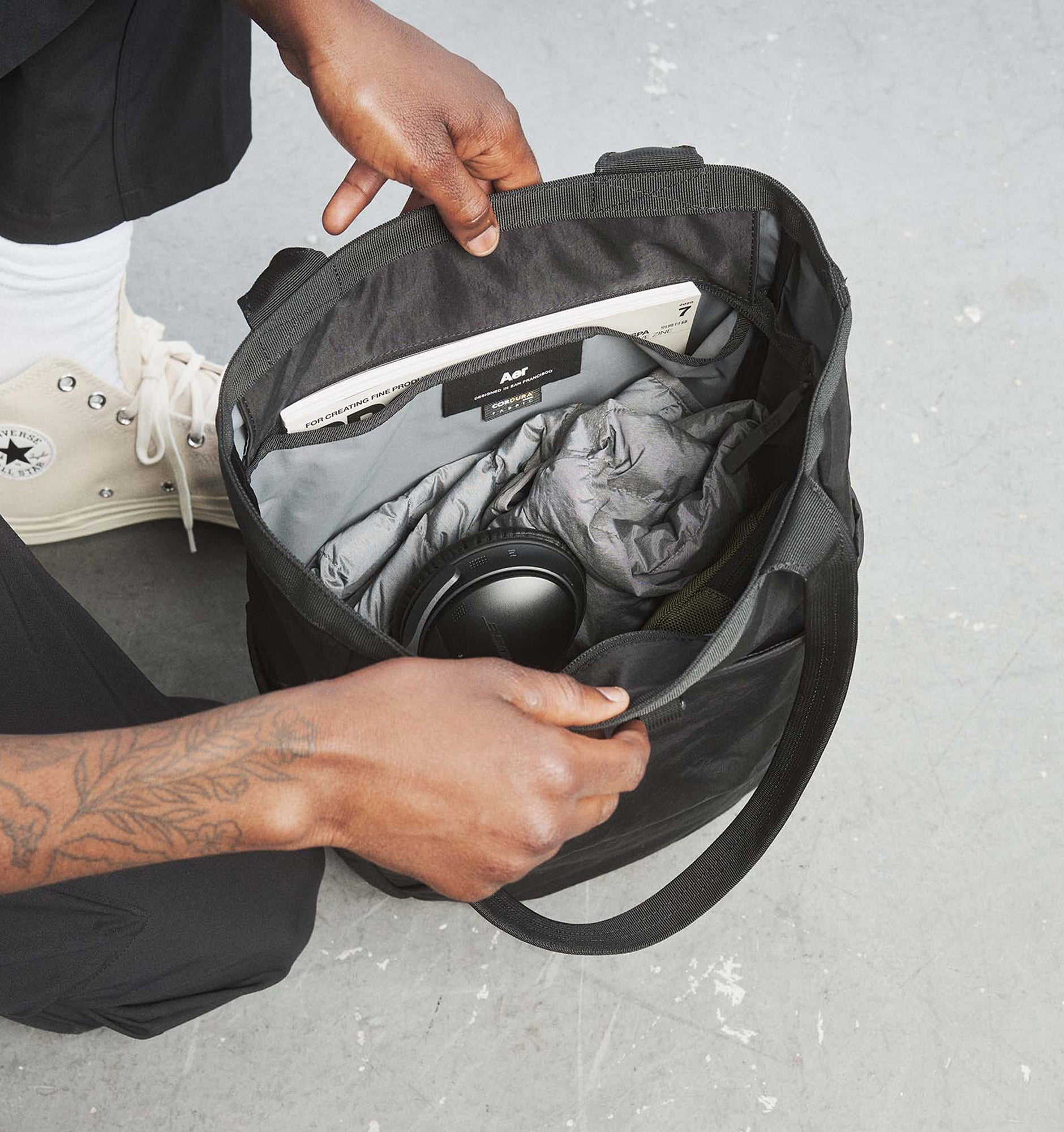 Aer Go Tote 2 | Black Tote Bag | Lifetime Warranty – Rushfaster