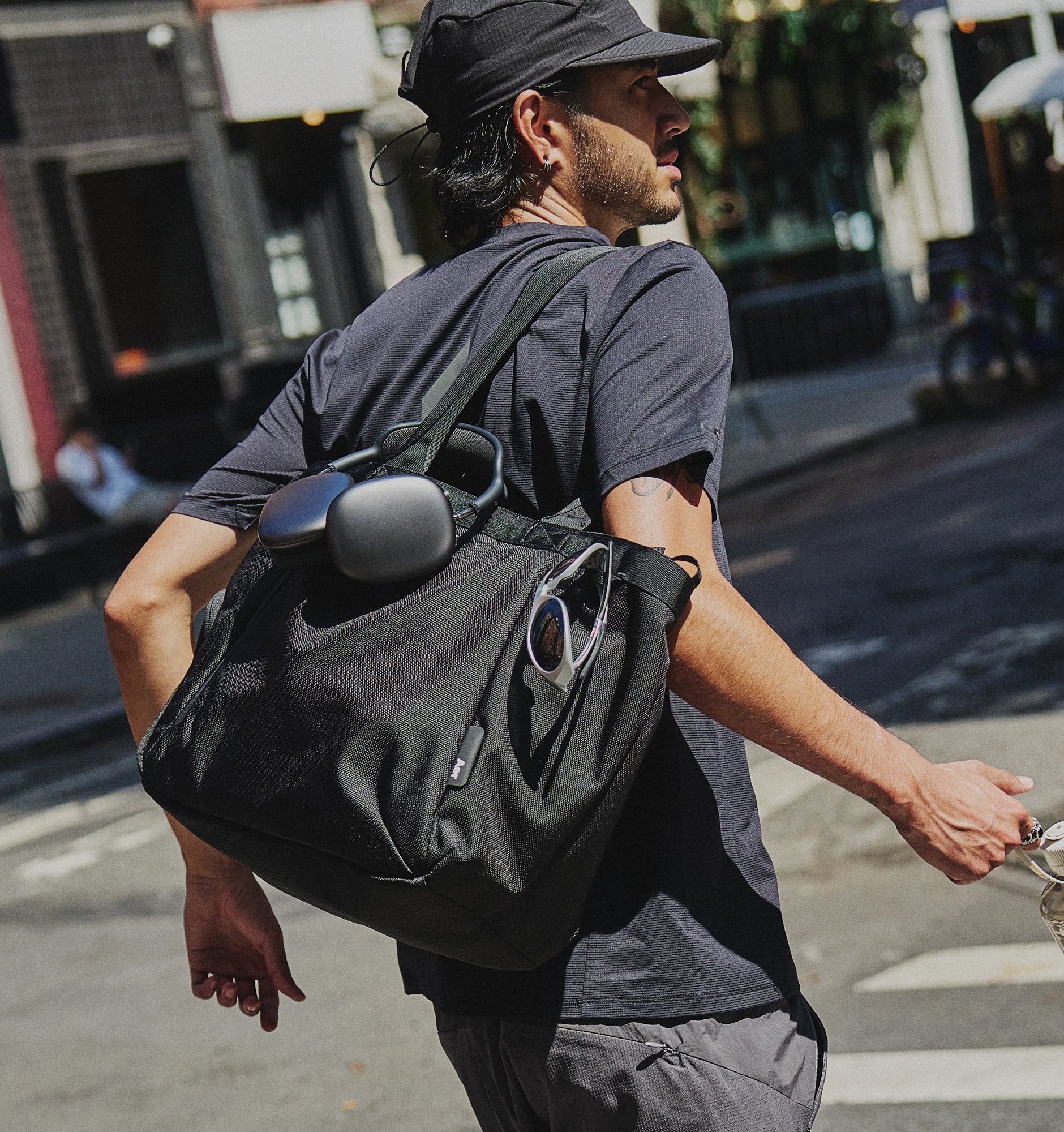 Aer Gym Tote 2 Gym Bag | 22L | Lifetime Warranty – Rushfaster