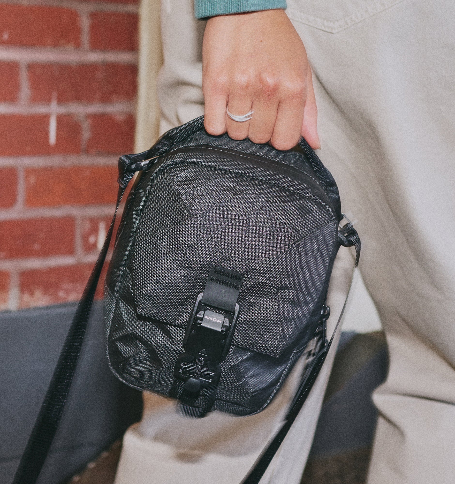 バッグ Aer Street Sling Ultra Street Sling Ultra – Aer