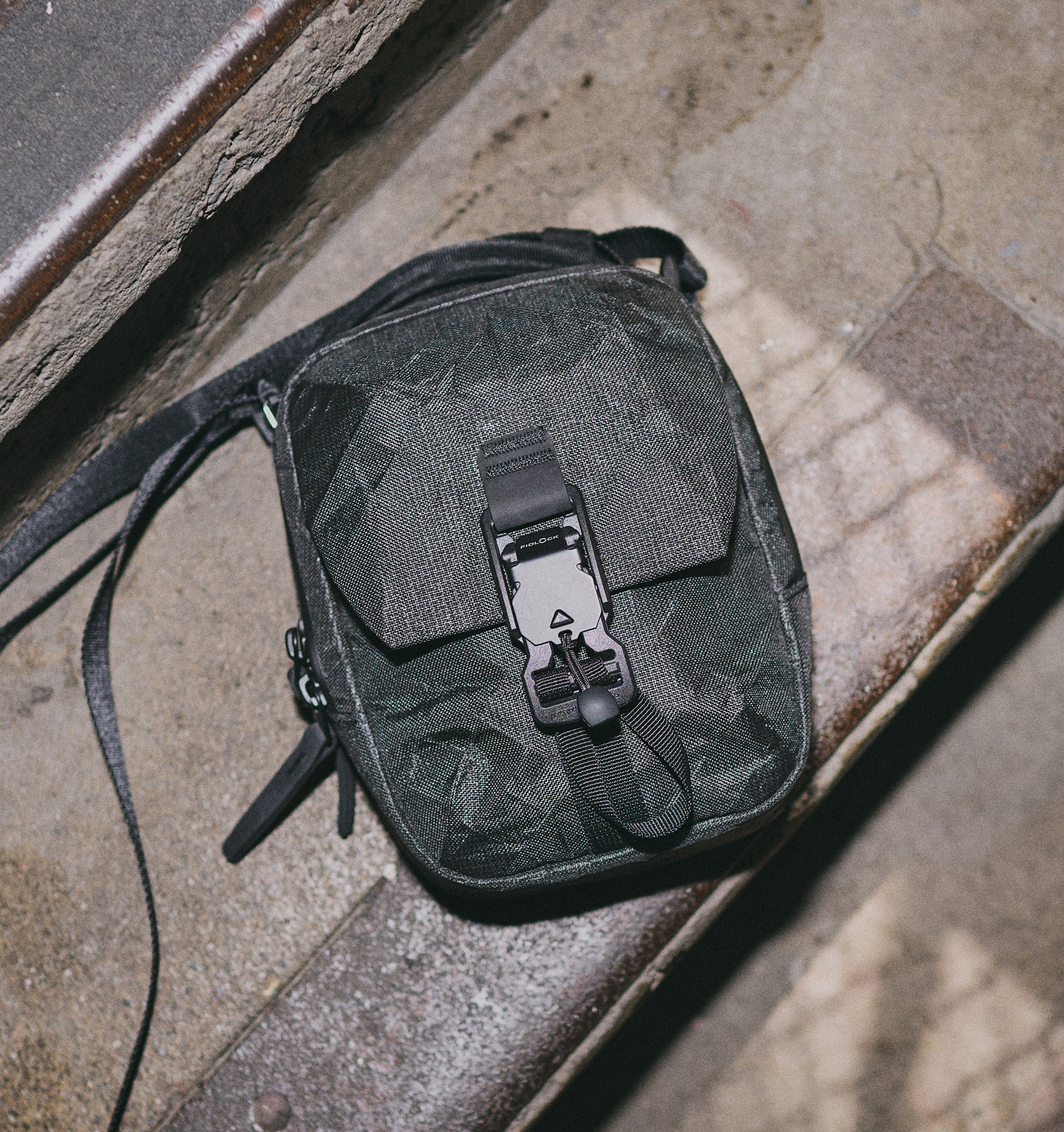 Aer Street Sling Bag Ultra - Cross Body Bag – Rushfaster Australia