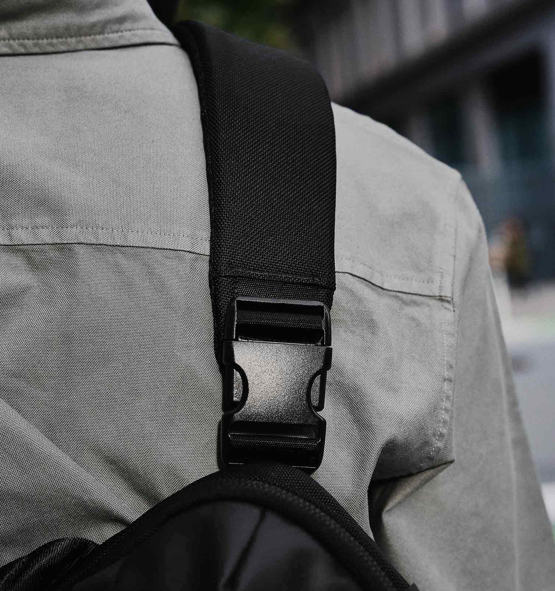 Aer Tech Sling 3 | Large Sling Bag for Tech Essentials (14