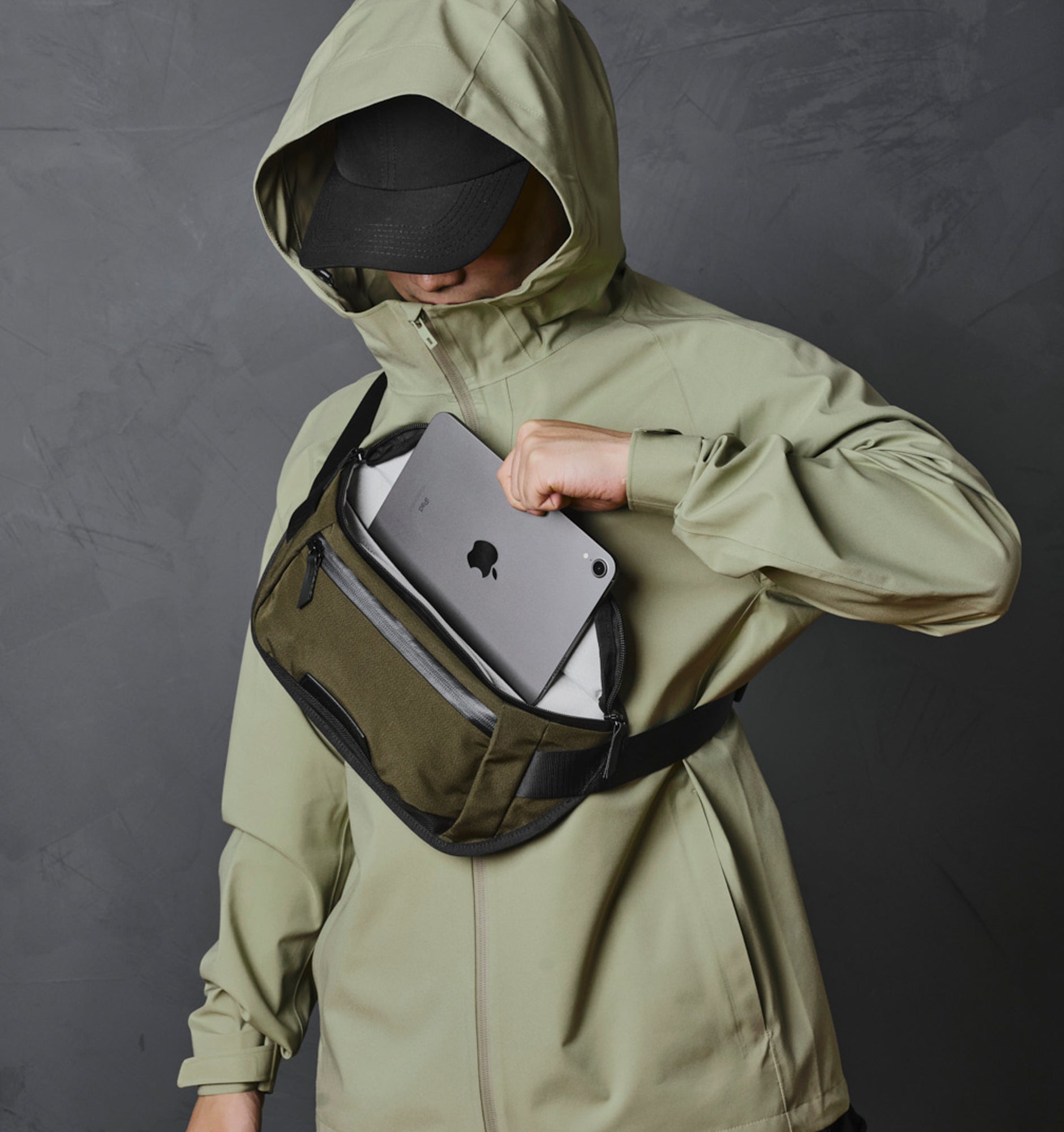 ALPAKA アルパカ BRAVO SLING MINI V2 オリーブ ALPAKA BRAVO SLING MINI V2」で叶える快適でスタイリッシュな