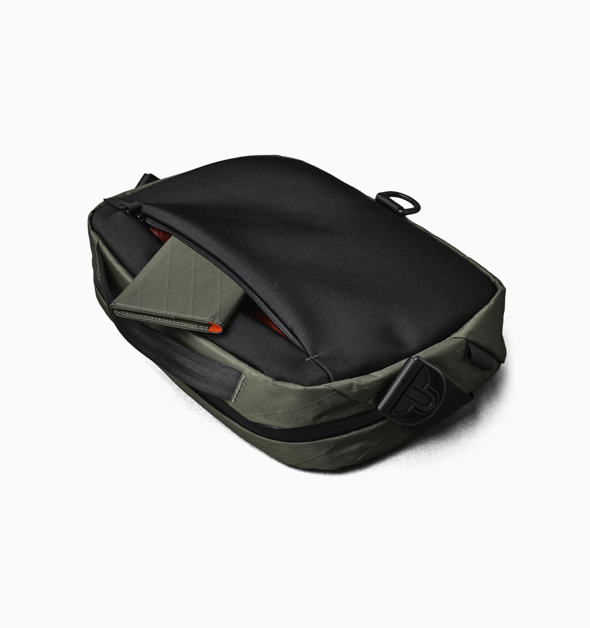 バッグ ALPAKA GO SLING X-pac Alpaka Go Sling X-Pac (Cross body bags) - Rushfaster Australia
