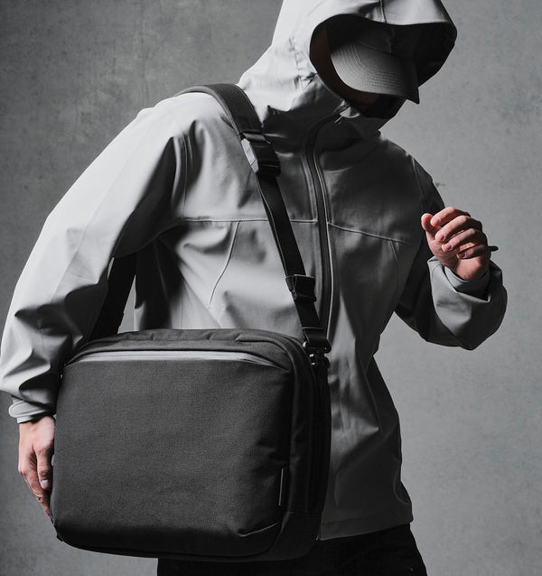 Alpaka Elements Tech Brief Pro (Briefcases) - Rushfaster