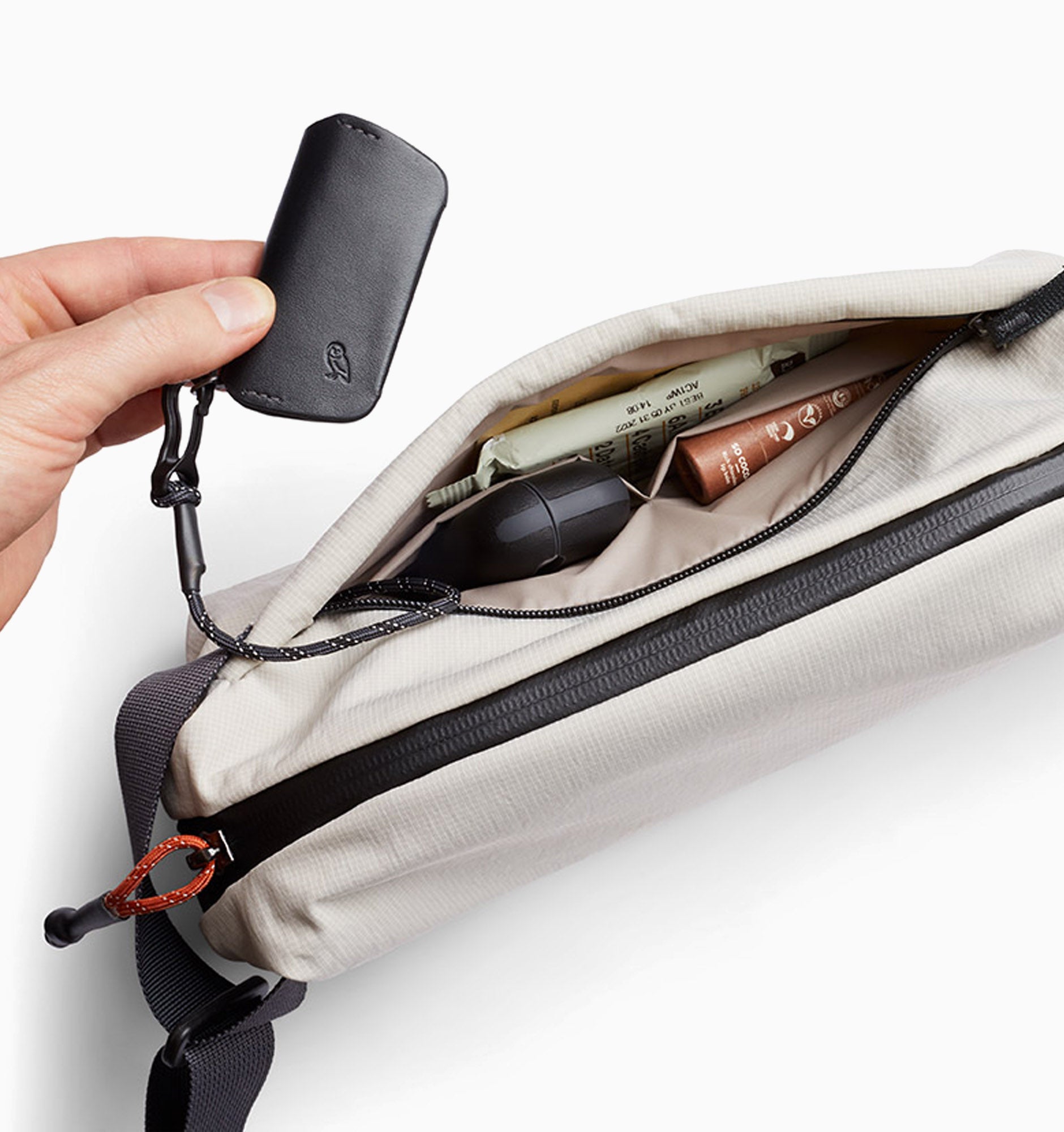 Bellroy Lite Sling 7L 軽量クロスボディバッグ Amazon.co.jp: Bellroy Lite Sling 軽量クロスボディバッグ