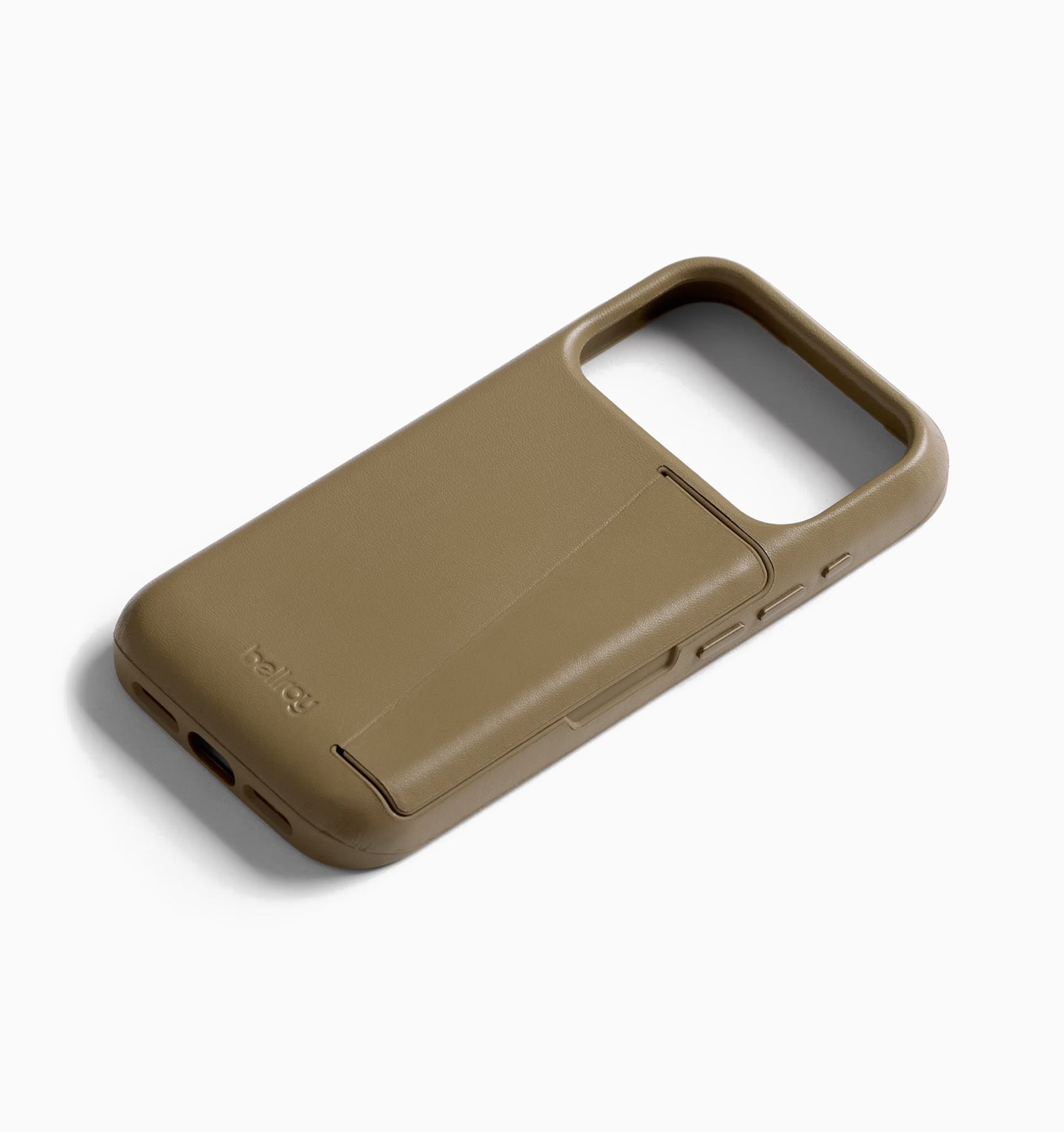 Bellroy Phone Case – 3 Card iPhone 17用 レザースマホケース カード