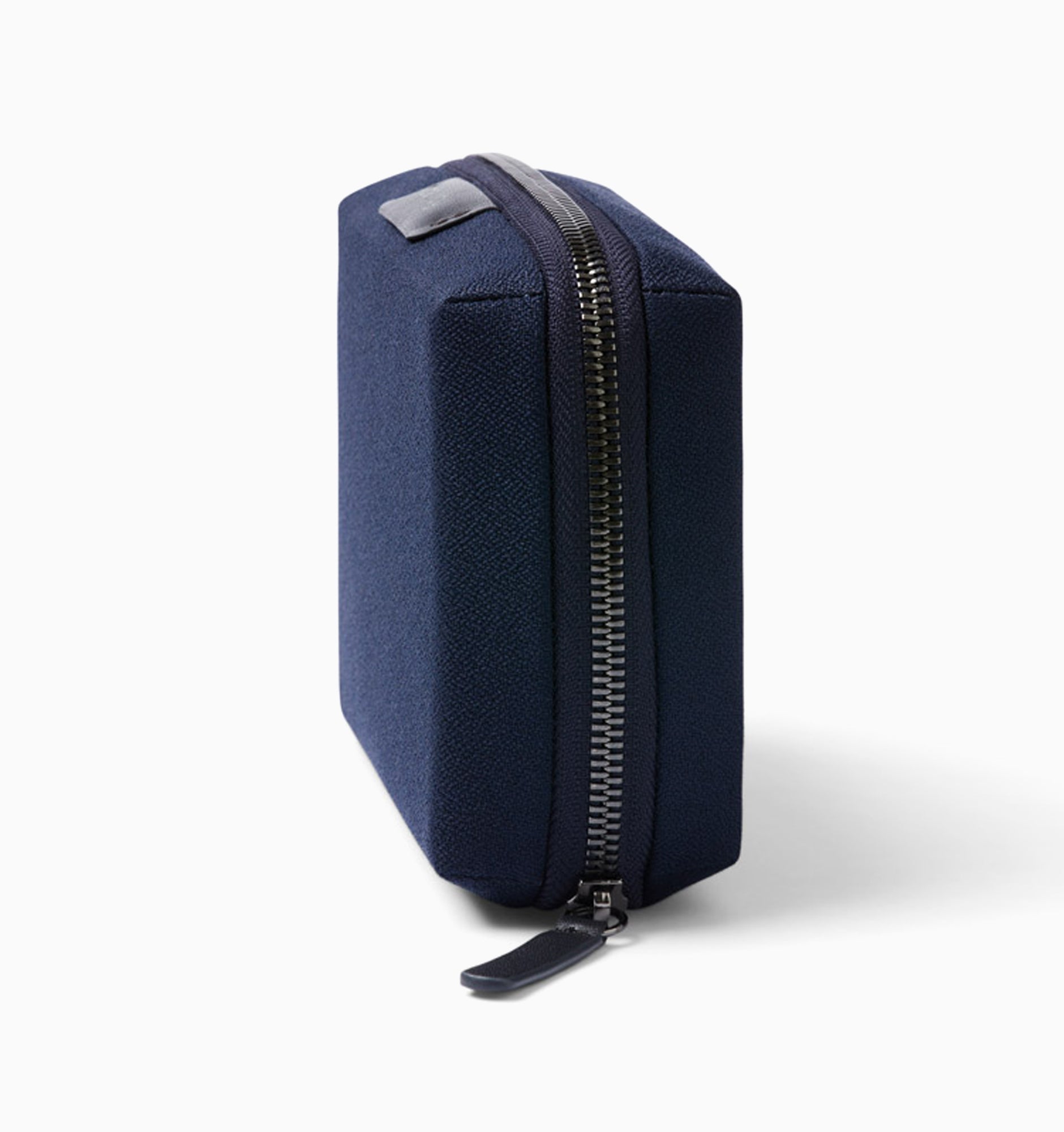 Bellroy Tech Kit Compact Tech Organizer – Rushfaster Australia