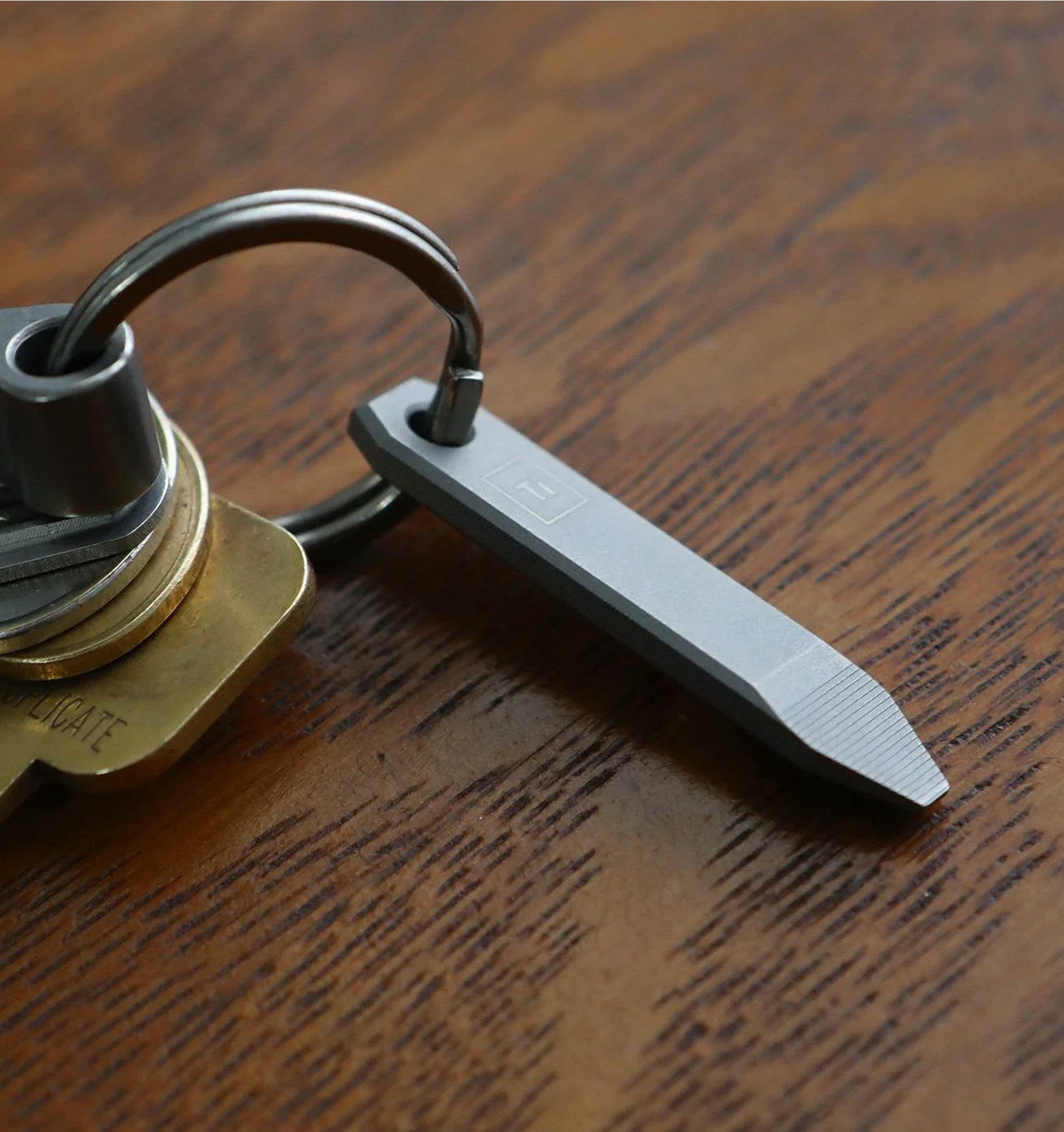 Big Idea Design Mini Titanium Pry Bar