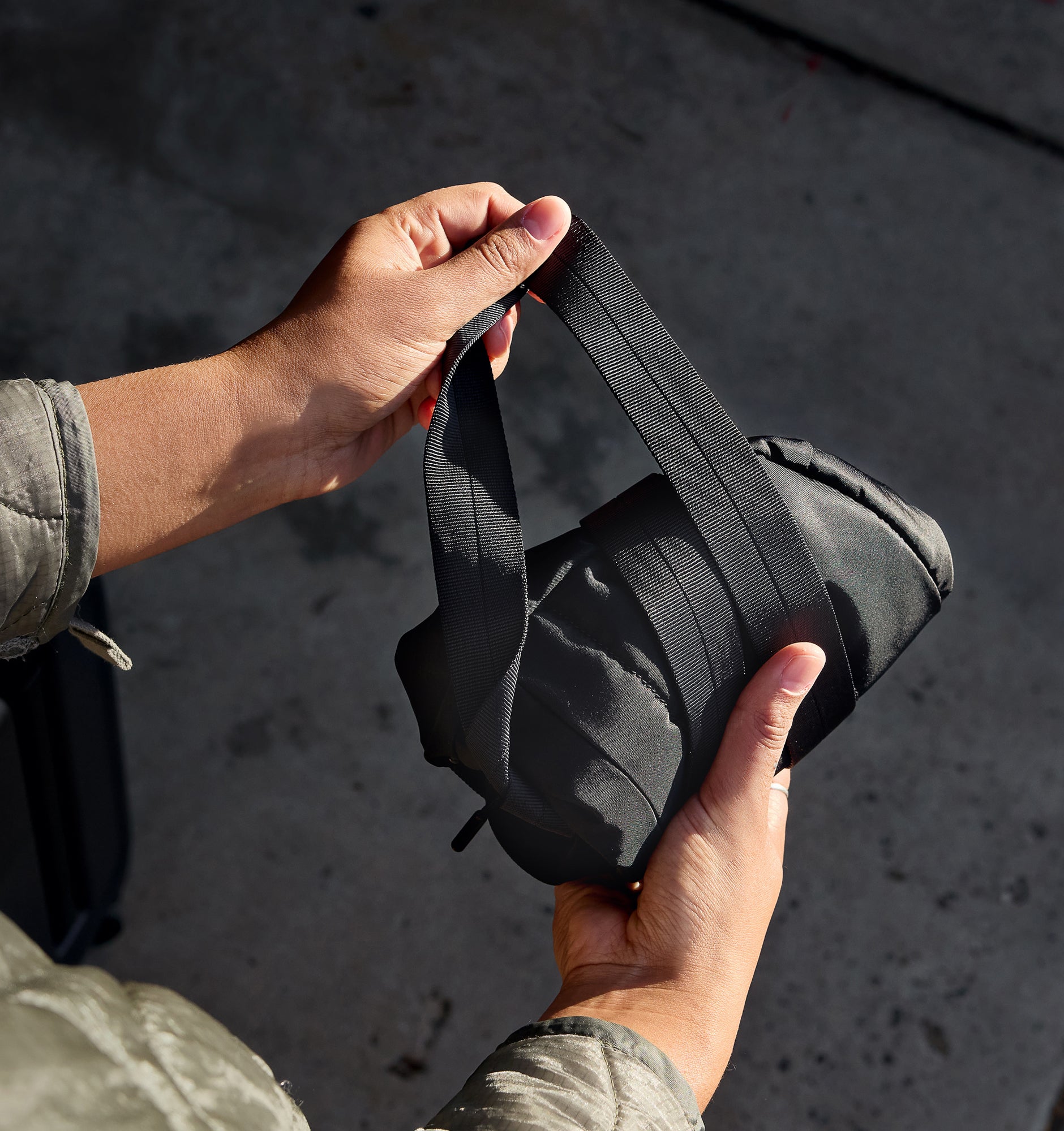 Bellroy Laneway Crescent Bag 12L | Afterpay – Rushfaster Australia