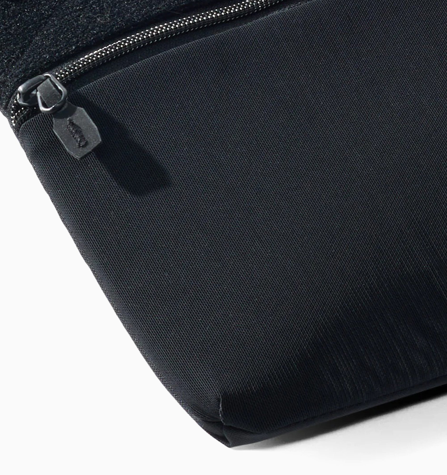 MATADOR Laptop Base Layer – Wasserdichte Hülle, Für 33-40,6 Cm Laptops, Mit Tragegriff