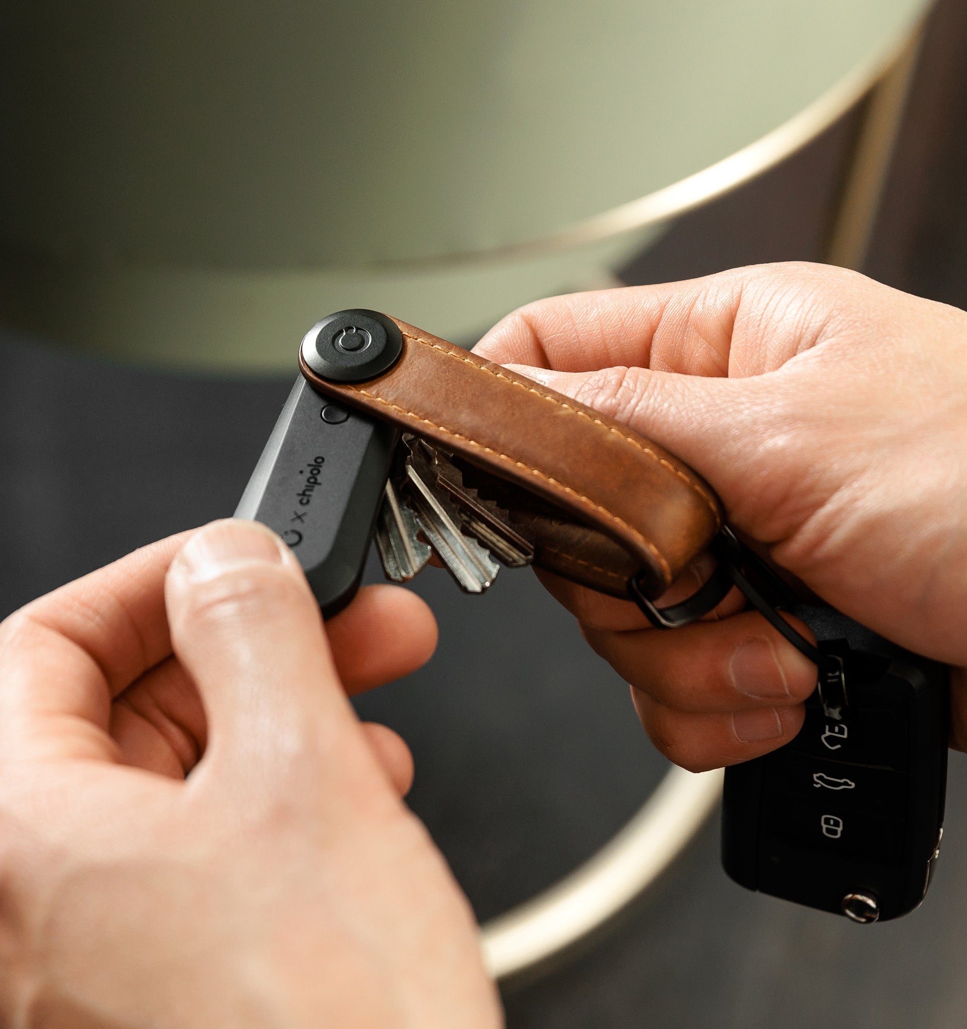Orbitkey x Chipolo Bluetooth Tracker (Keyring) - Rushfaster