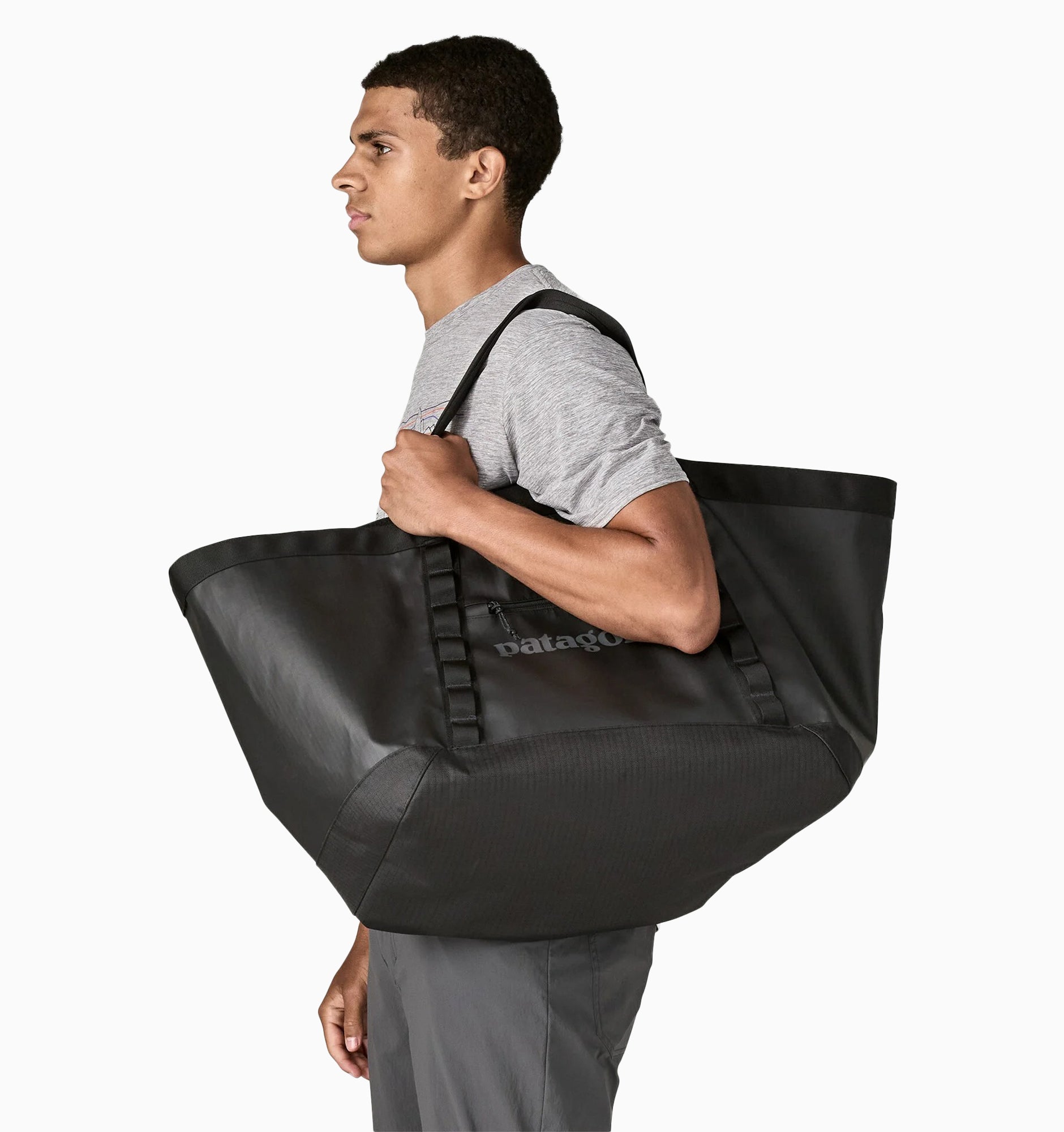 Patagonia Black Hole Gear Tote 61L | Afterpay – Rushfaster Australia