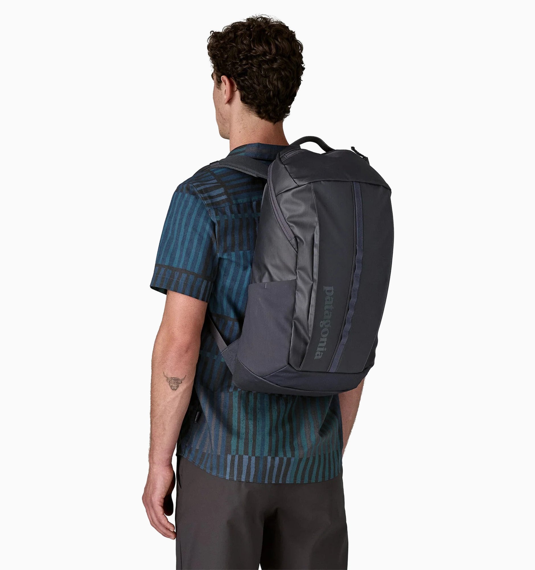 patagonia Tool Sack 25L/リュック Buy Patagonia Black Hole Pack 25 liters online | Fair Couture