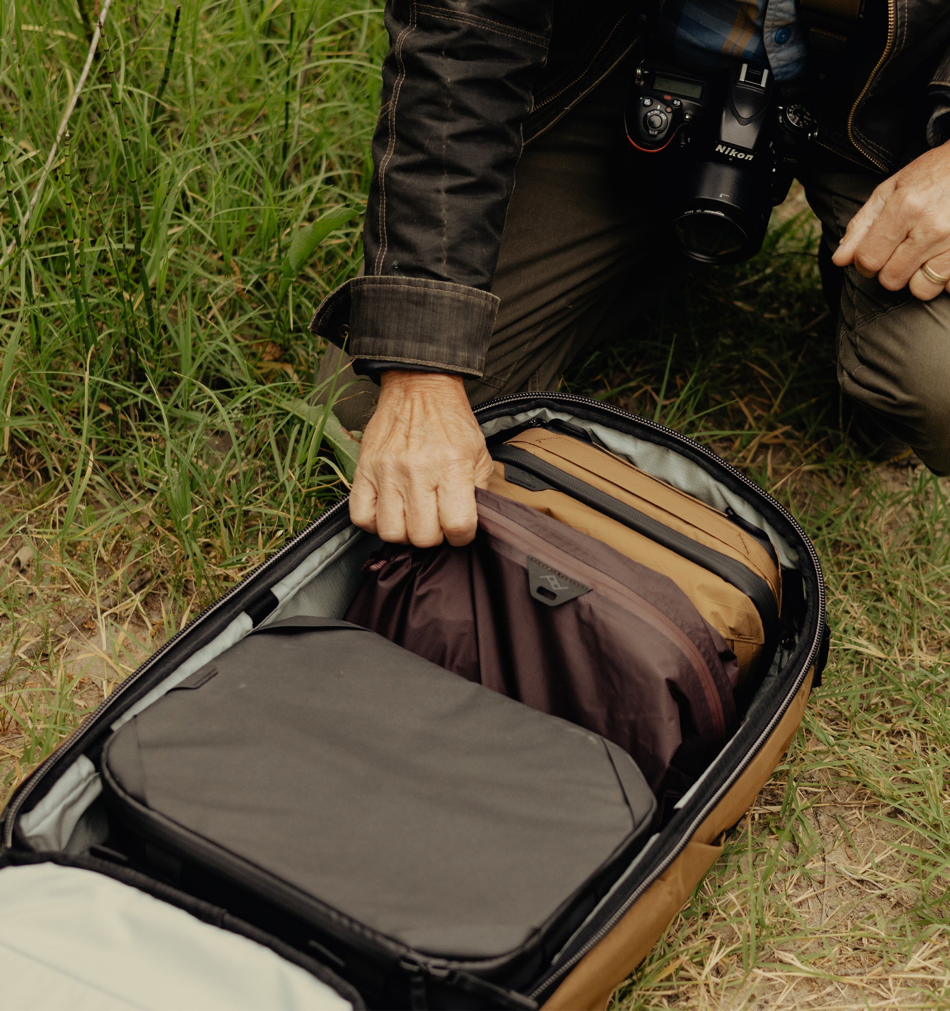 バッグ PEAK DESIGN travel backpack 45L Travel Backpack 45L | Peak Design Official Site