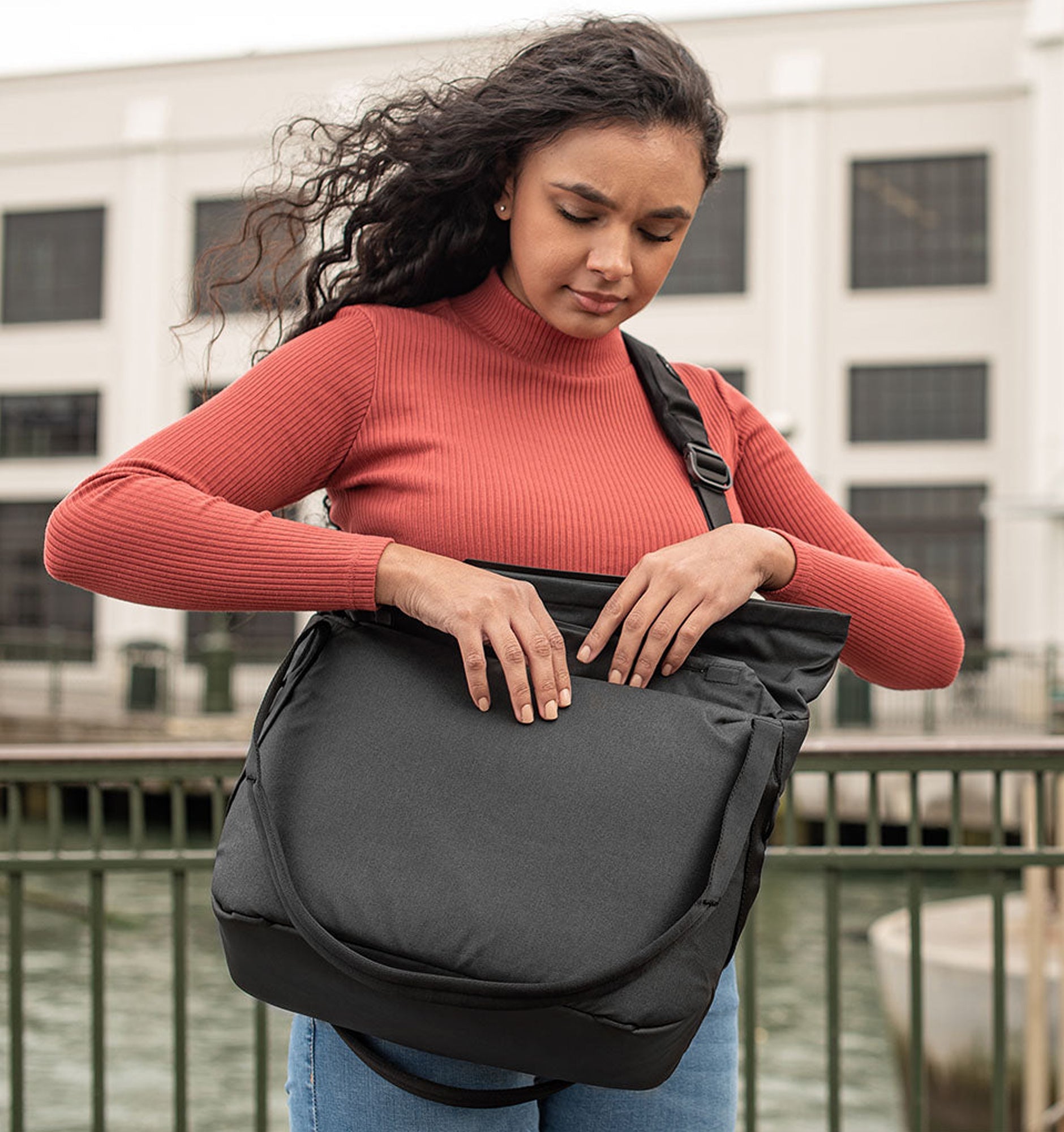 Peak Design Everyday Tote | Afterpay – Rushfaster Australia
