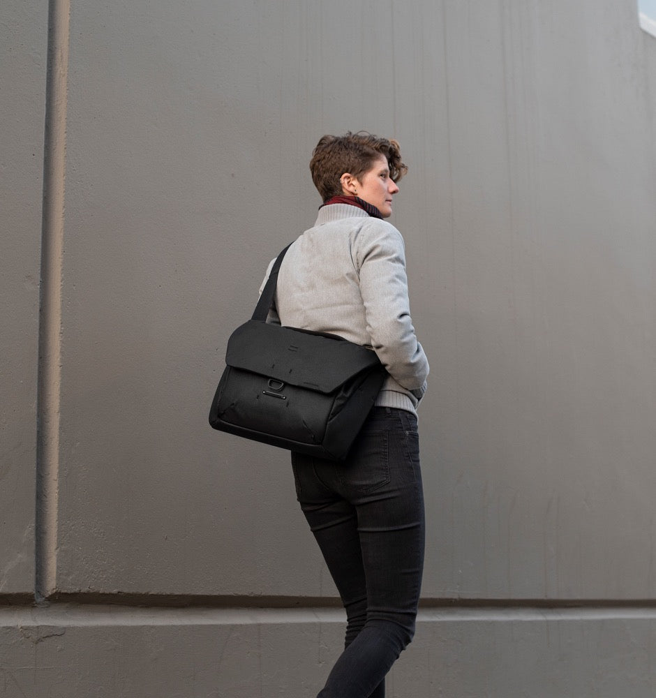 Peak design messenger bag 13 online