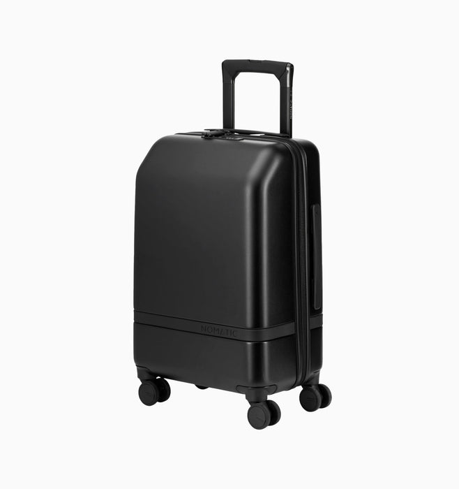 Nomatic Carry-On Classic  Luggage 30L - Black