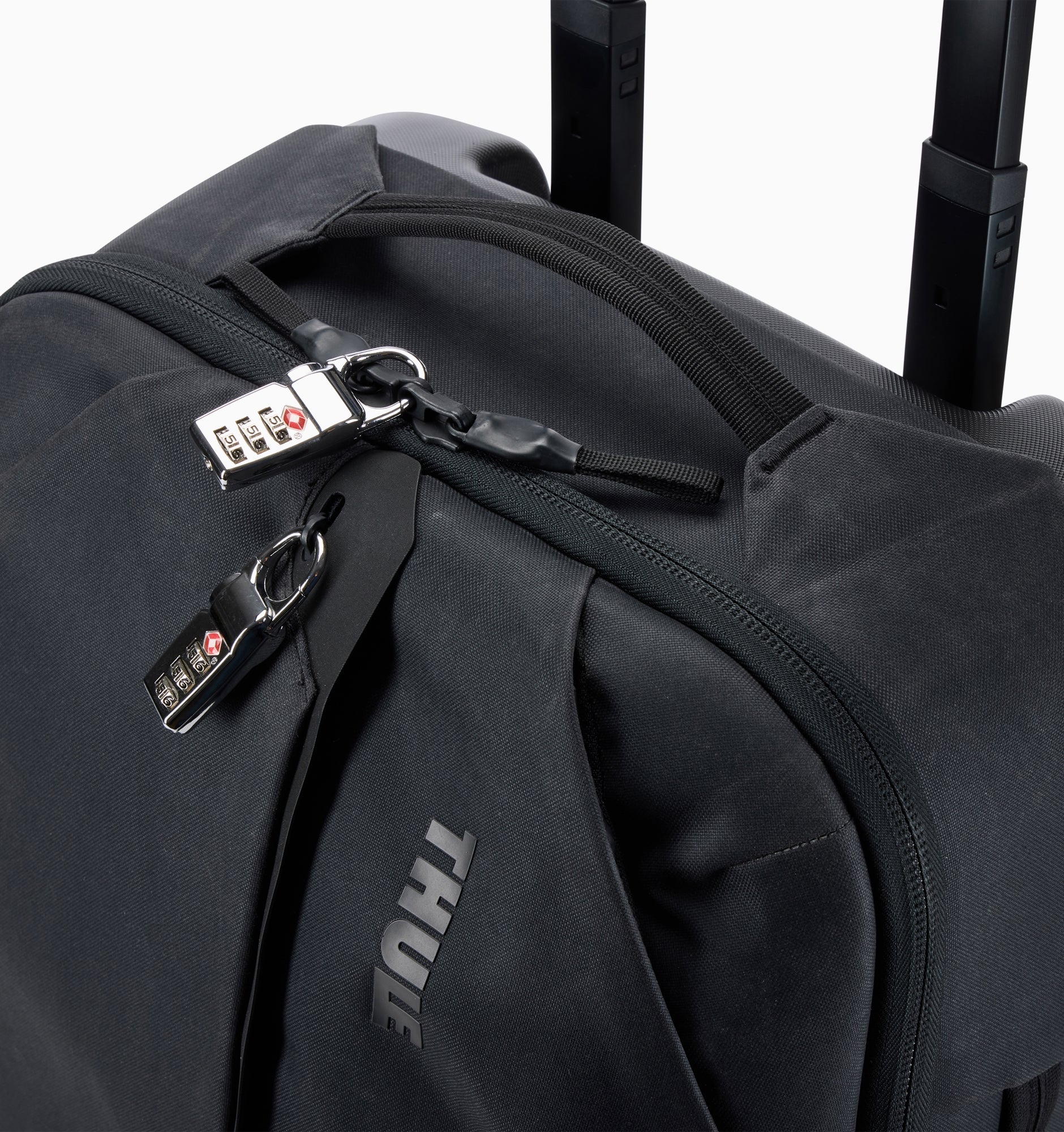 Thule Aion Carry on Spinner (Carry On Luggage) - Rushfaster Australia
