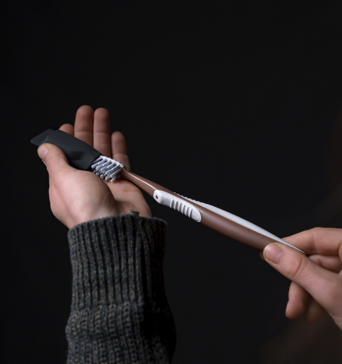 Matador Toothbrush Caps - 2 Pack - Black/White