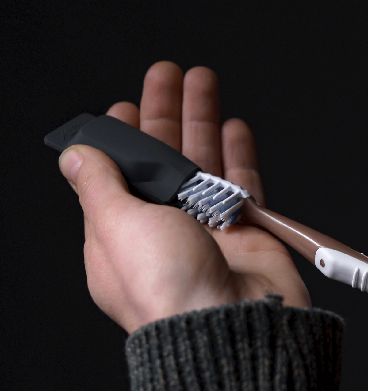 Matador Toothbrush Caps - 2 Pack - Black/White