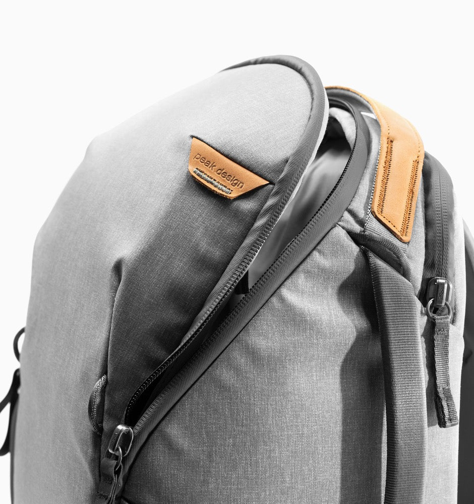 Peak Design Everyday 13" Laptop DSLR Backpack Zip 15L V2 - Ash