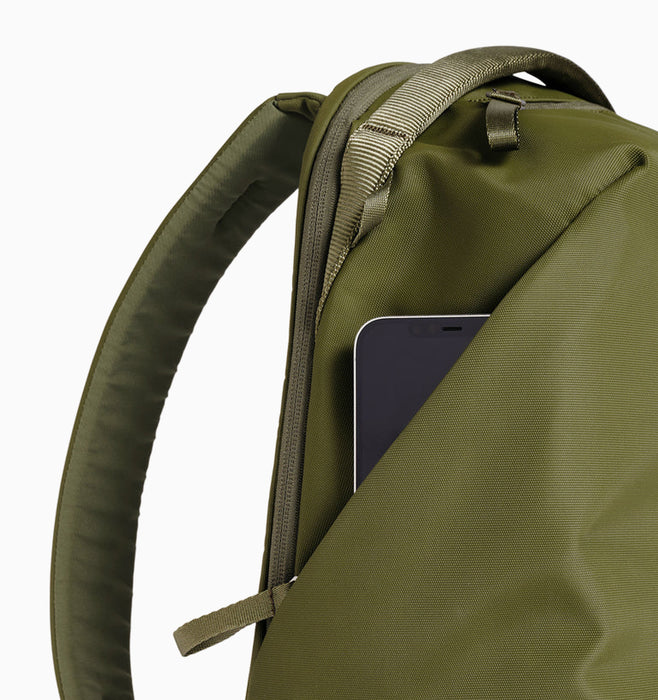 Urth 16" Arkose Modular Backpack 20L - Moss