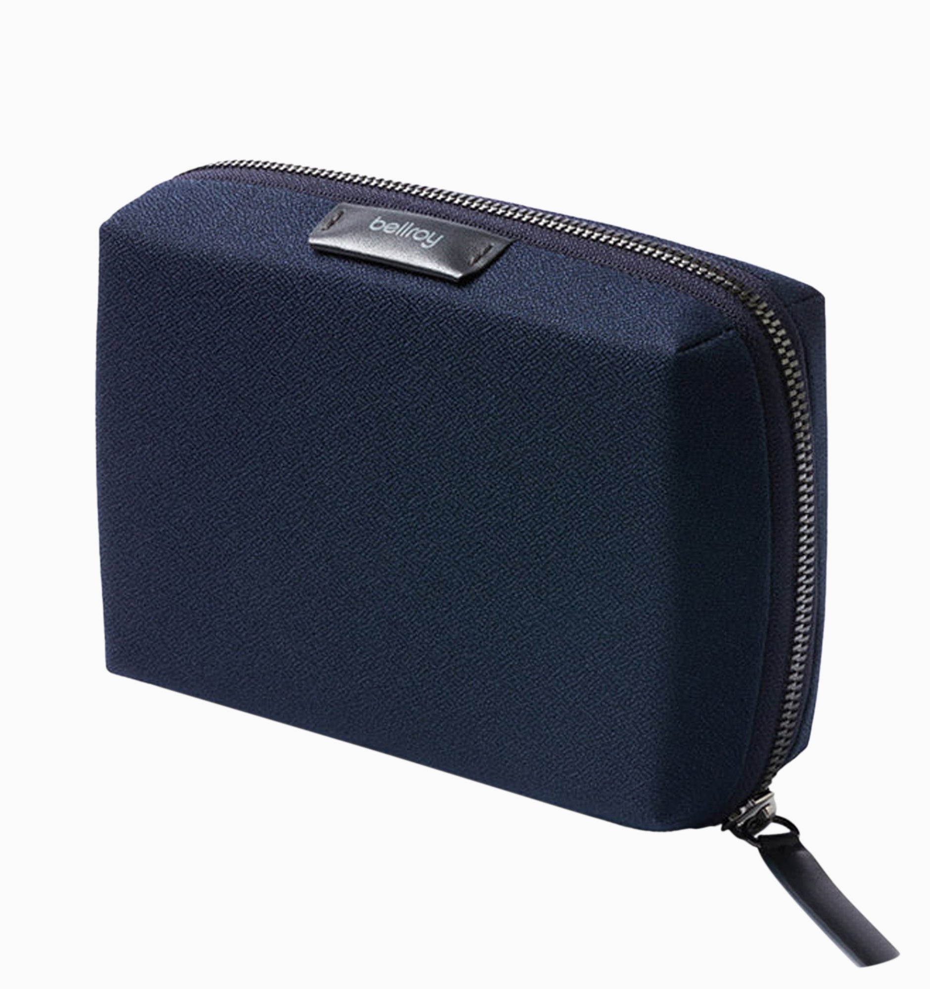 Bellroy Tech Kit Compact ポーチ Amazon.com: Bellroy Tech Kit Compact (Charger, Cables, Mouse